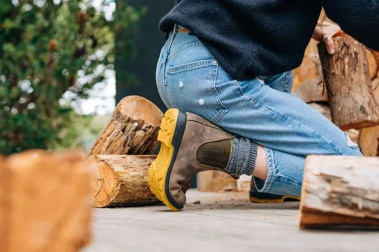 Blundstone #1944 Rustic Brown/Mustard Chelsea Boot