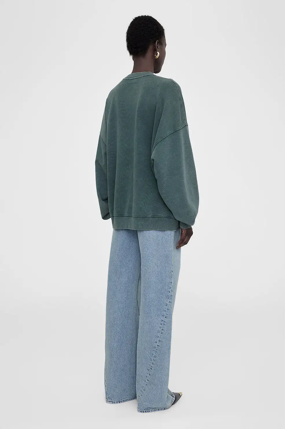 Miles Sweatshirt in Washed Dark Sage