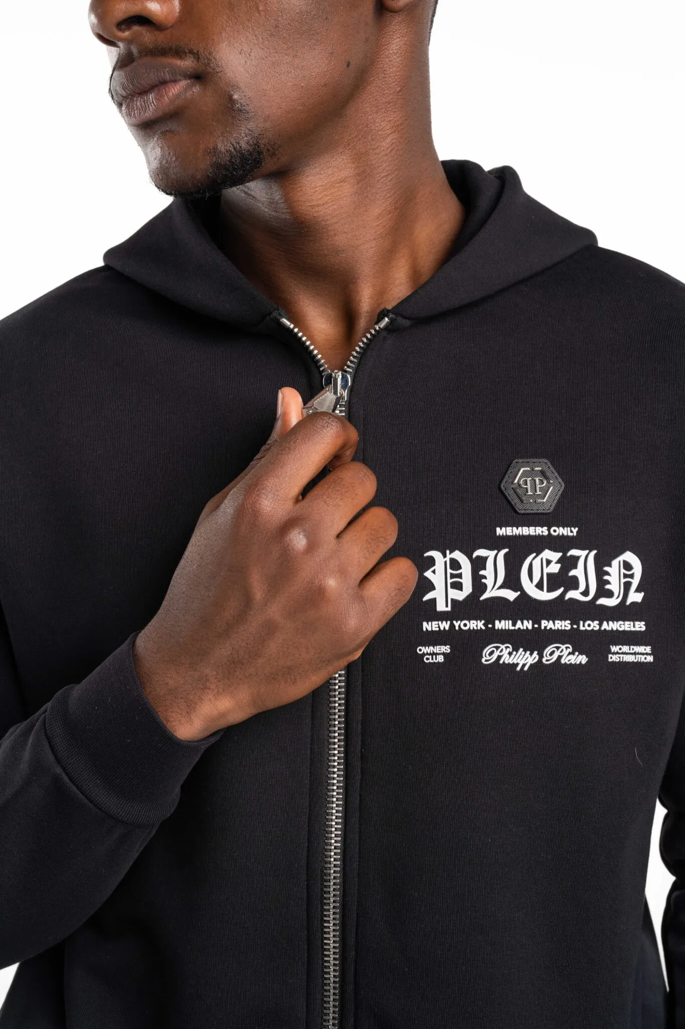 Philipp Plein Men’s Hoodie Sweatjacket Gothic Plein Black MJB3255 PJO002N 02