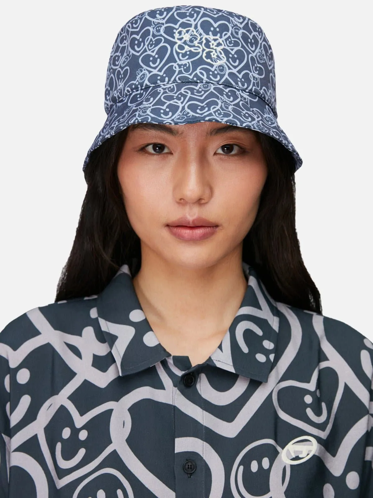 REFLECT STUDIO Monogram Bucket Hat - Navy