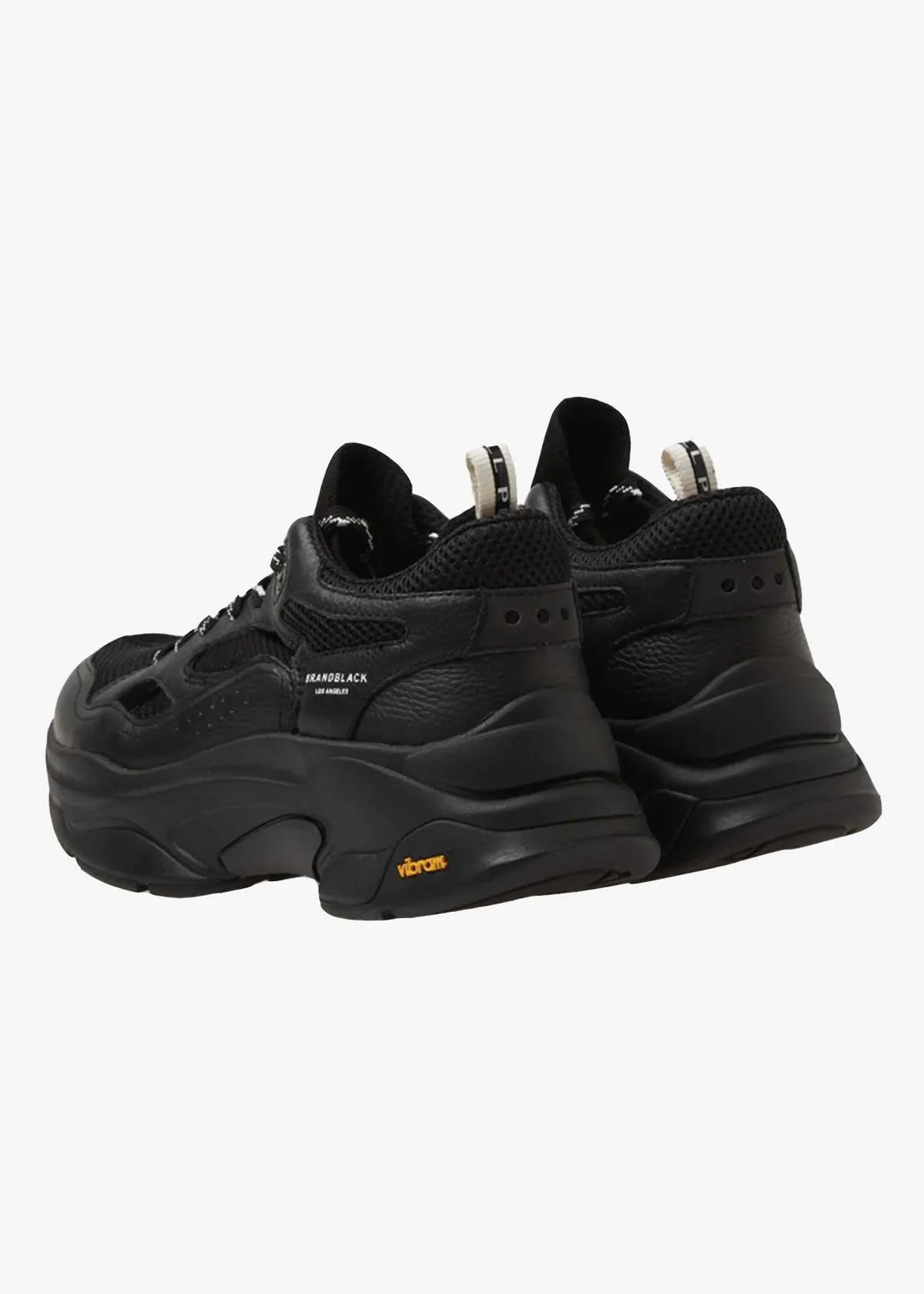 Saga Sneaker - Black