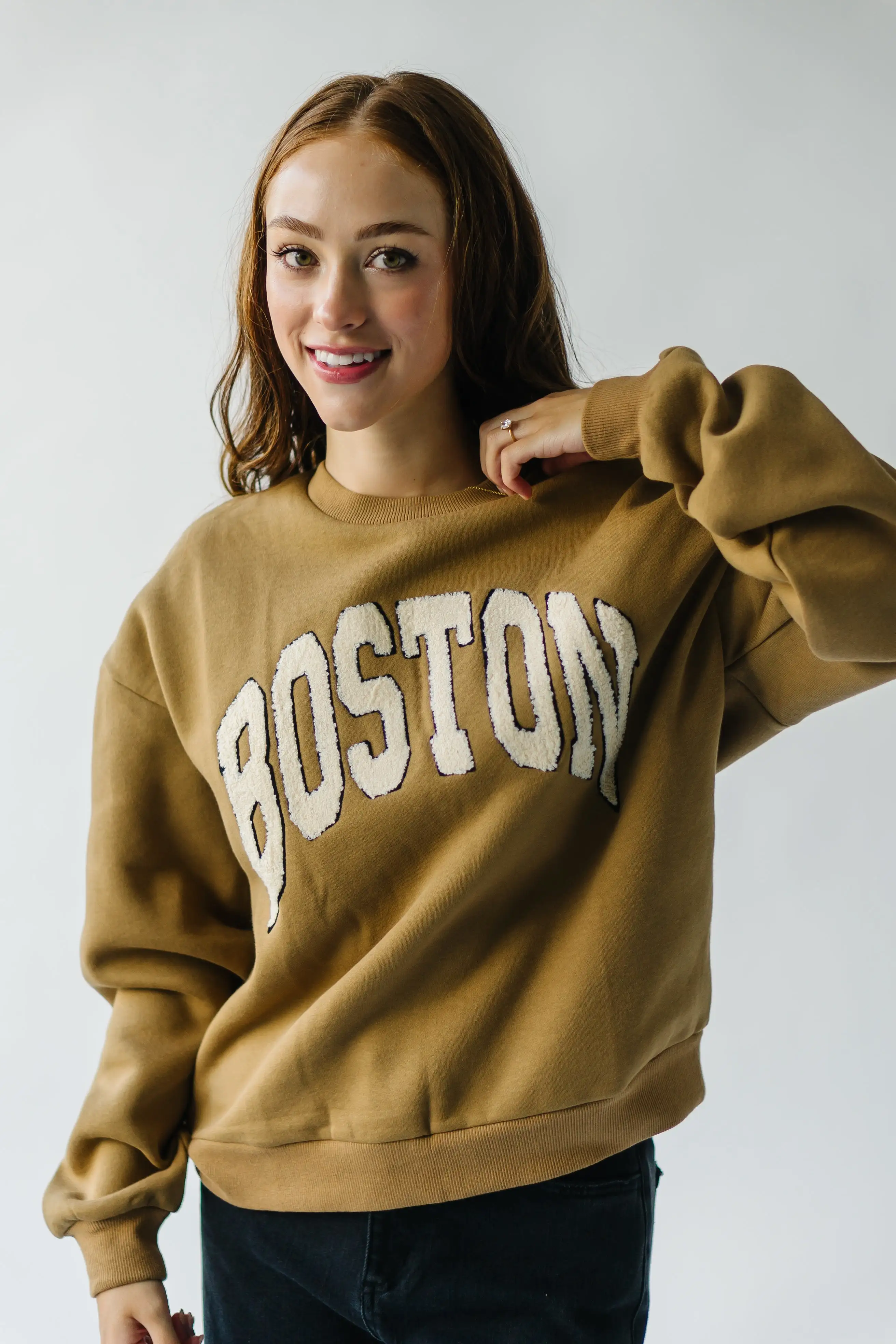 The Boston Sweatshirt in Tan