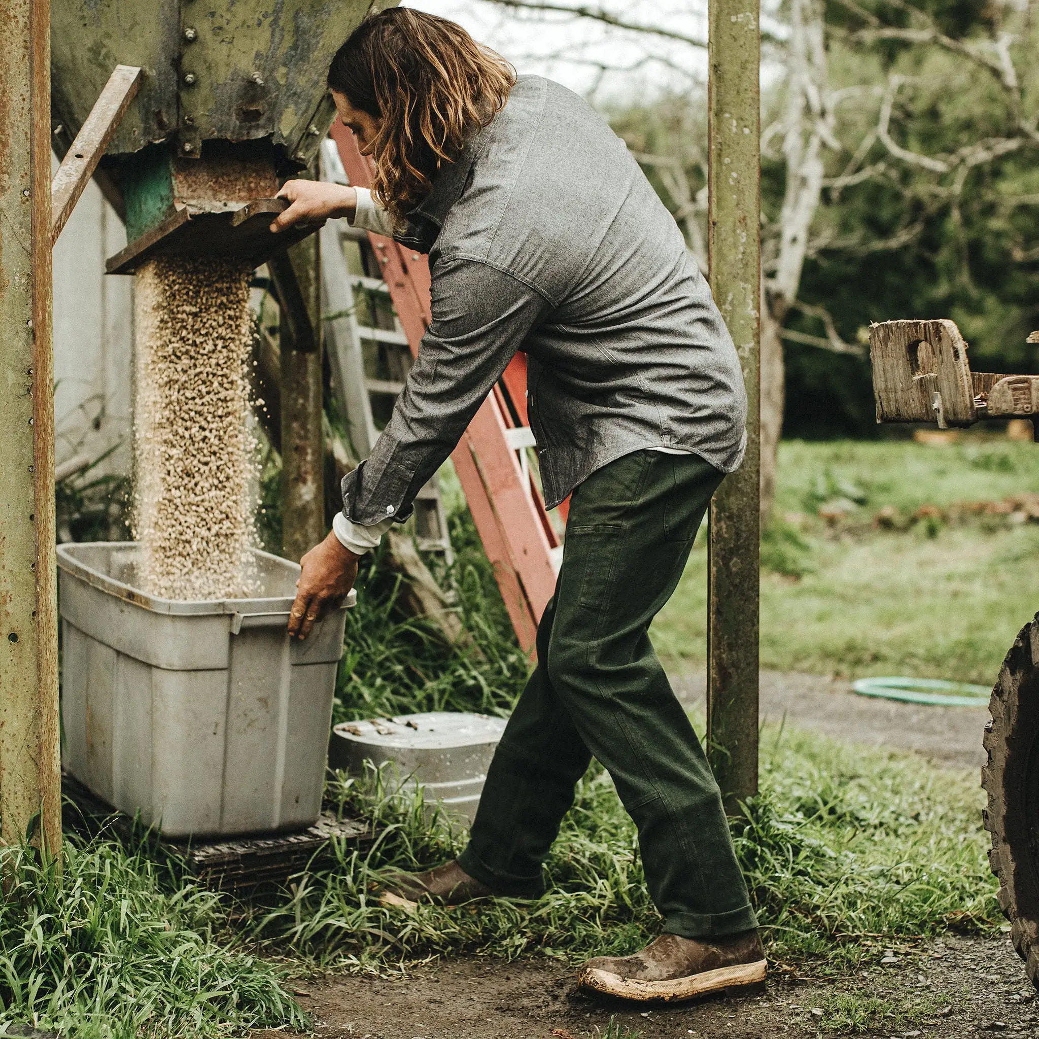 The Chore Pant in Dark Olive Boss Duck