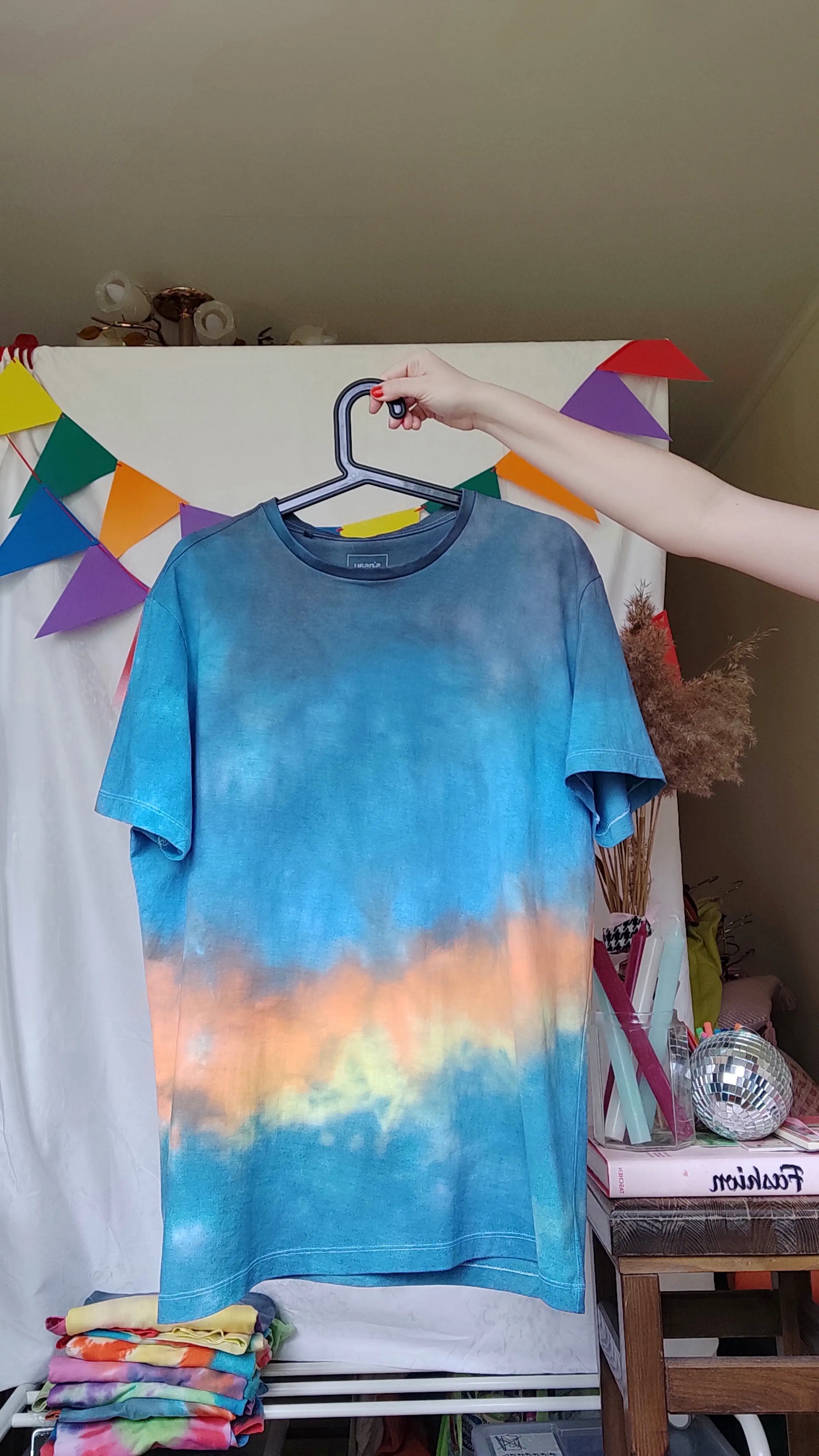 TIE-DYE T-SHIRT AQUARIUS